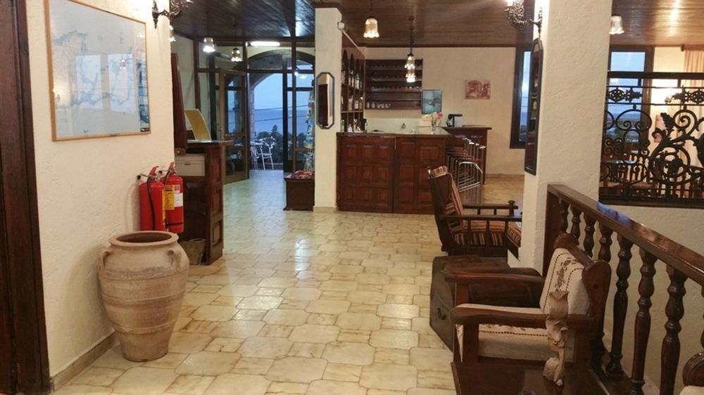 Blue Sky Hotel Куцунари Екстериор снимка