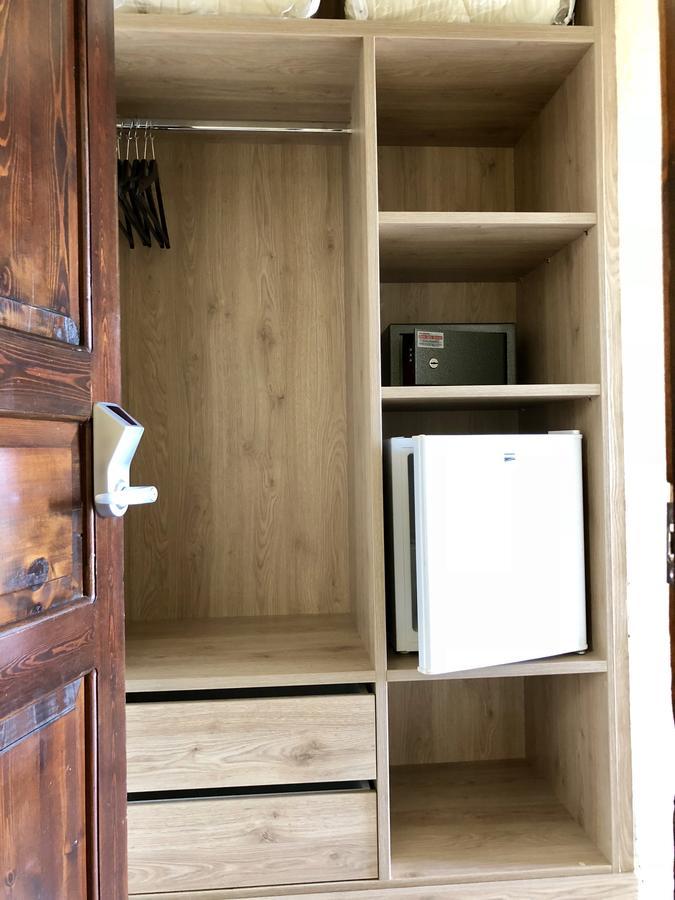 Blue Sky Hotel Куцунари Екстериор снимка
