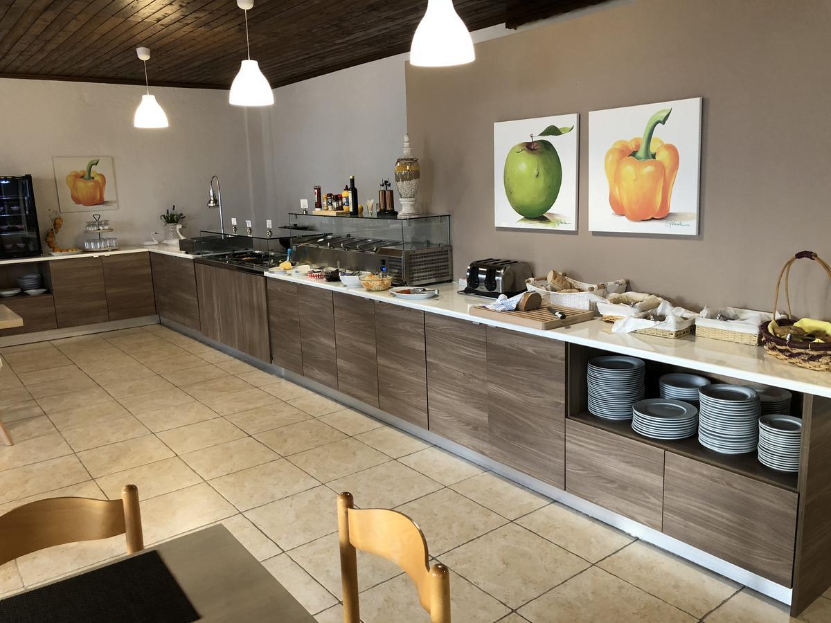 Blue Sky Hotel Куцунари Екстериор снимка