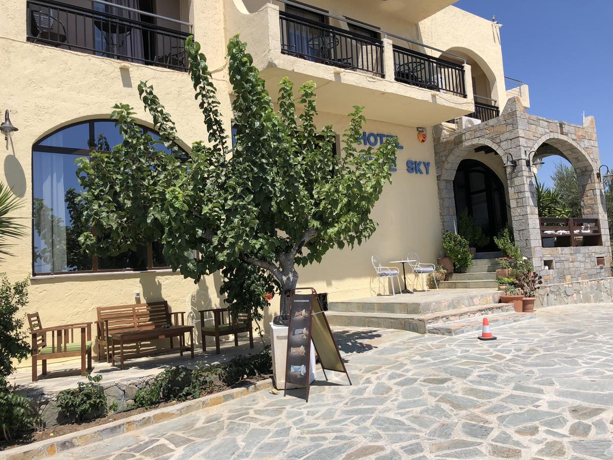 Blue Sky Hotel Куцунари Екстериор снимка