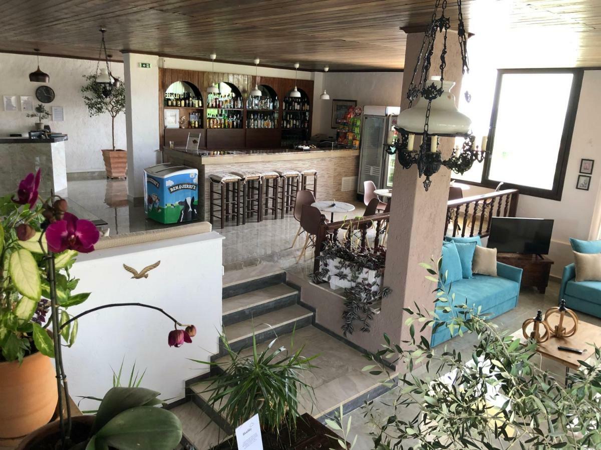 Blue Sky Hotel Куцунари Екстериор снимка