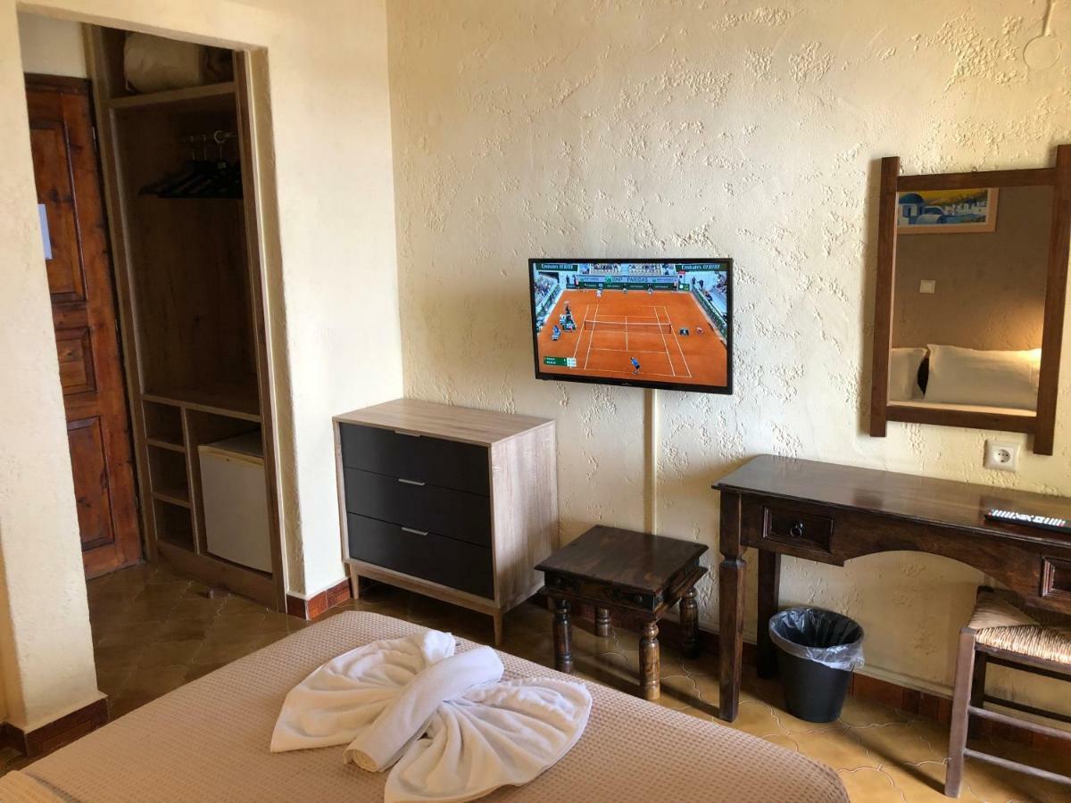 Blue Sky Hotel Куцунари Екстериор снимка