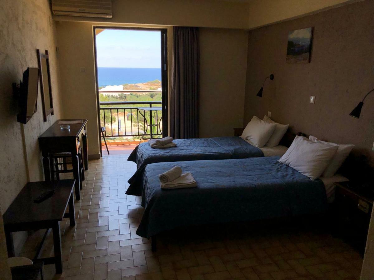 Blue Sky Hotel Куцунари Екстериор снимка