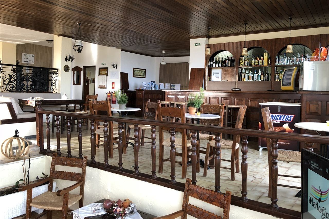 Blue Sky Hotel Куцунари Екстериор снимка